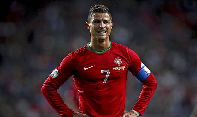 Cristiano, durante un partido con Portugal