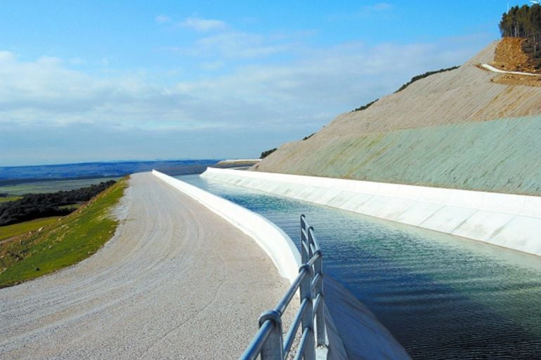 Vista del Canal de Navarra