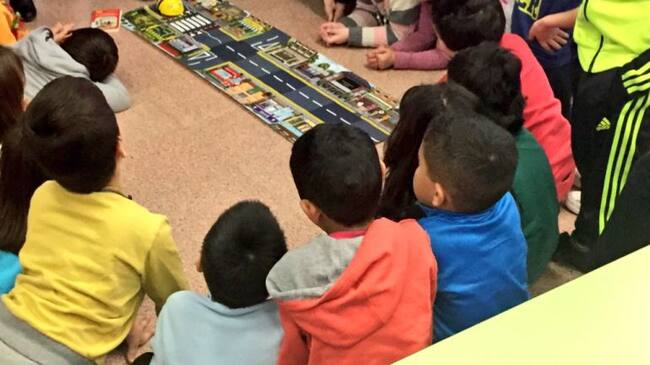 El proyecto lucha contra el absentismo escolar especialmente del alumnado gitano