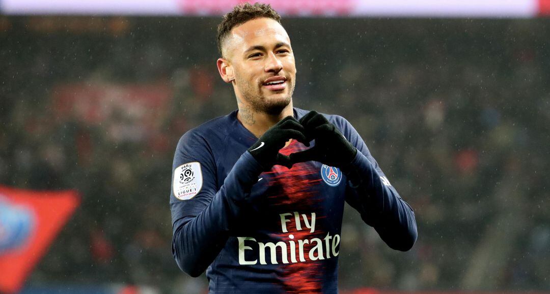 Neymar celebra un gol con el PSG.