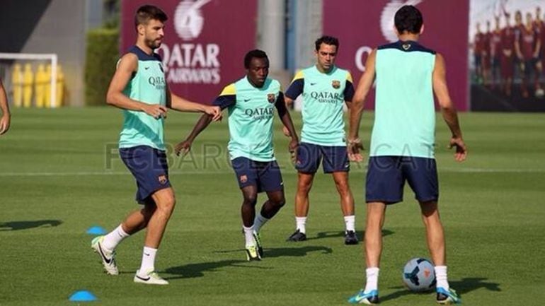 Ebwelle llegó a trabajar con la primera plantilla del FC Barcelona cuando formaba parte del equipo juvenil