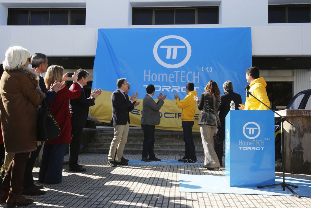 Presentación de la fábrica de Torrot en Cádiz en febrero de 2019