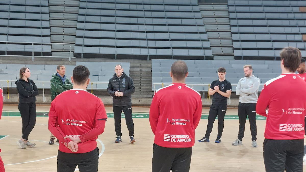 José Nolasco habla de la vuelta al trabajo del Bada Huesca