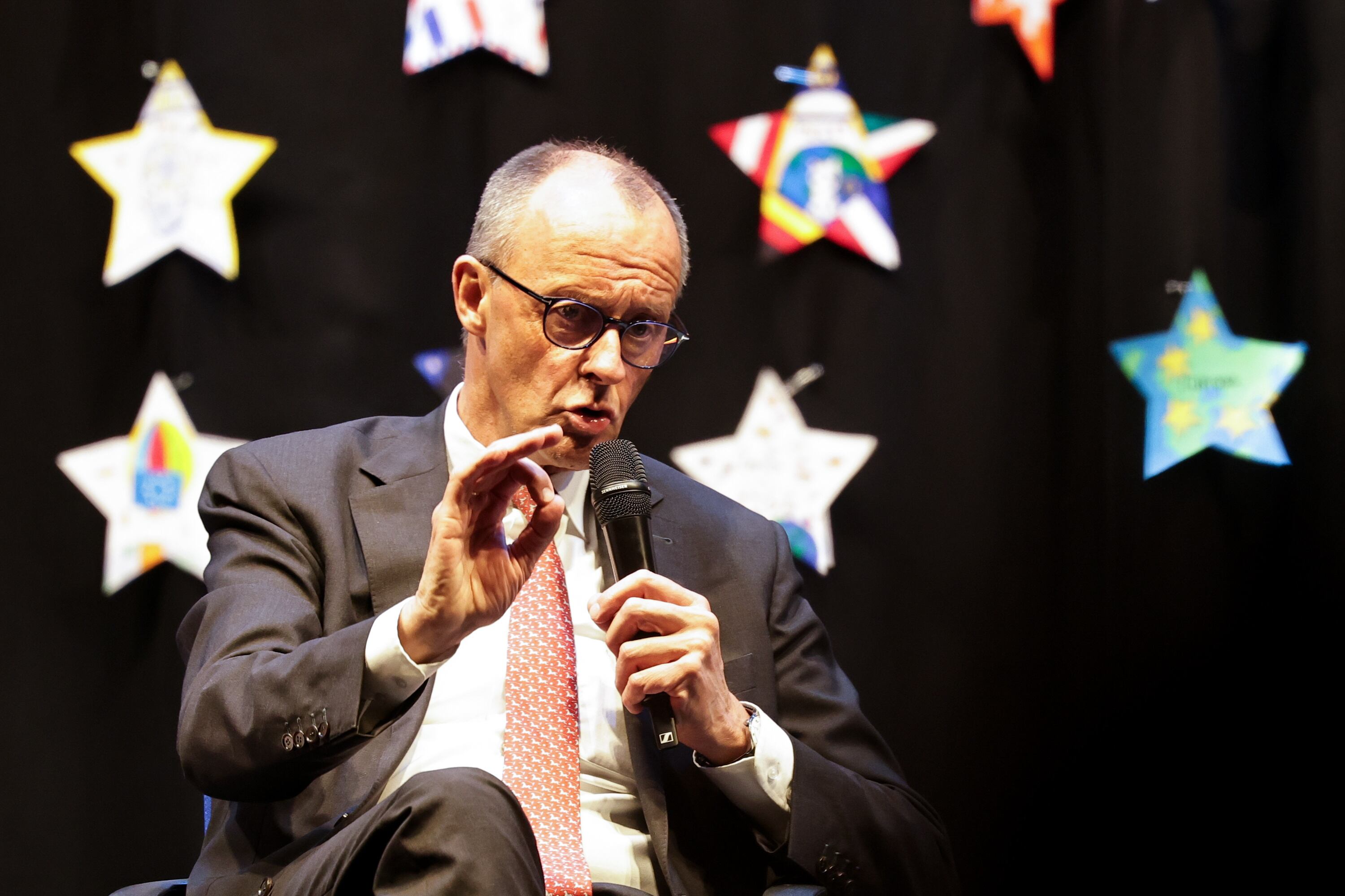 Merz endurece sus críticas a Trump y afirma que EEUU está "siendo humillado" por Irán. (Alemania) EFE/EPA/FRIEDEMANN VOGEL