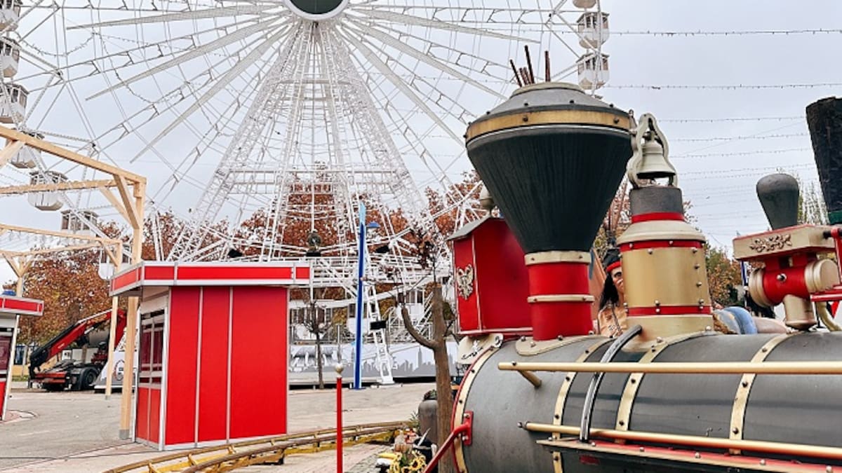 Miguel Ángel Recuenco, alcalde de Leganés, explica algunos detalles de la programación navideña.
