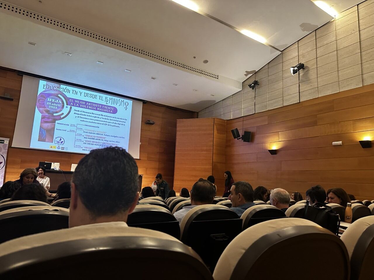 Seminario 'Educación en y desde el feminismo. El mejor antídoto frente a la violencia machista'.