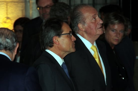 Foto d'arxiu, del setembre de 2012, quan el monarca i Mas van concidir en l'acte d'entrega del IV Premi Internacional Comte de Barcelona