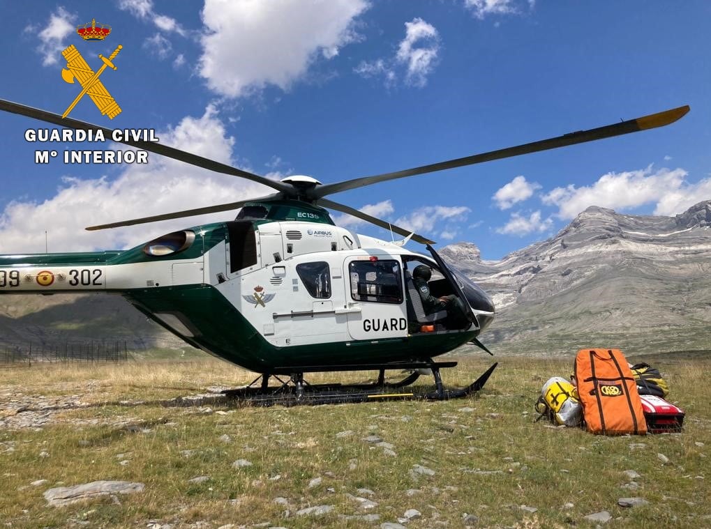 Helicóptero de la Guardia Civil en uno de los rescates en Góriz