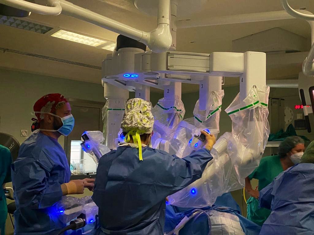 El SMS ha establecido unos servicios mínimos que respetan el derecho de los trabajadores y garantizan la asistencia sanitaria, especialmente la no demorable.