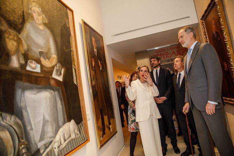 El Rey Felipe VI durante el recorrido por las nuevas Salas del Museo de Artes Escénicas de Almagro