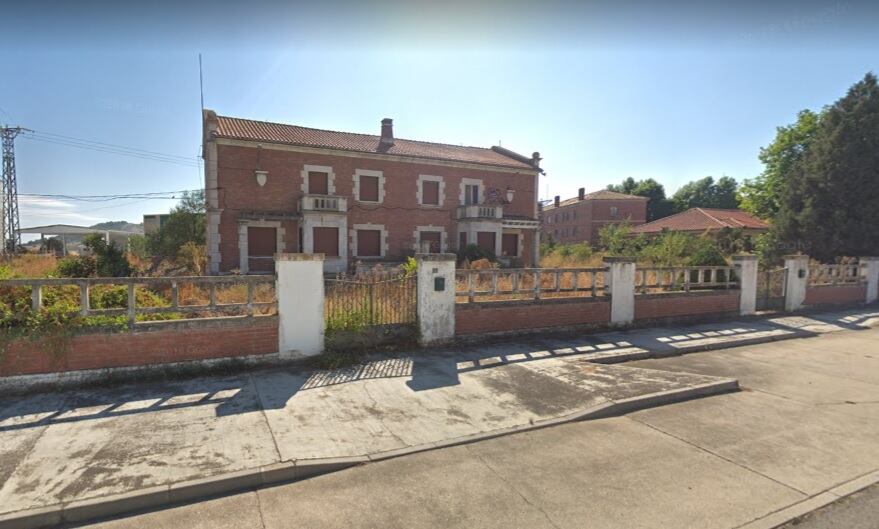 Una de las viviendas de la carretera a Pesquera en el barrio de la azucarera