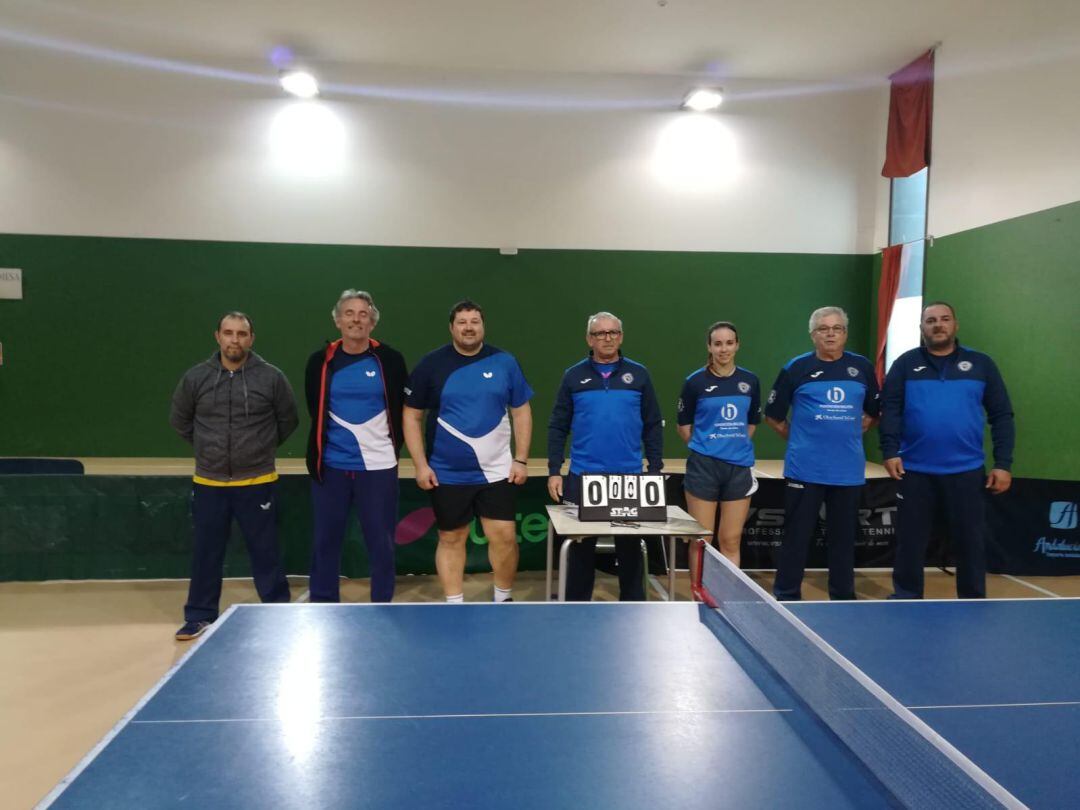 El equipo jerezano antes de comenzar el partido 