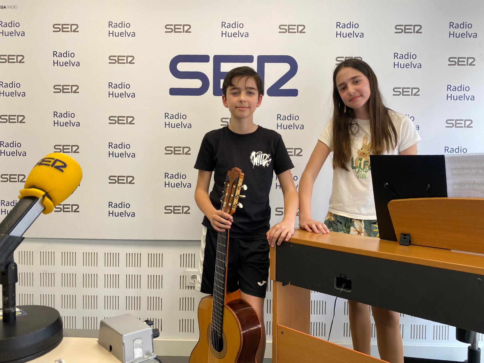Alberto y Maria, guitarrista y pianista de Huelva