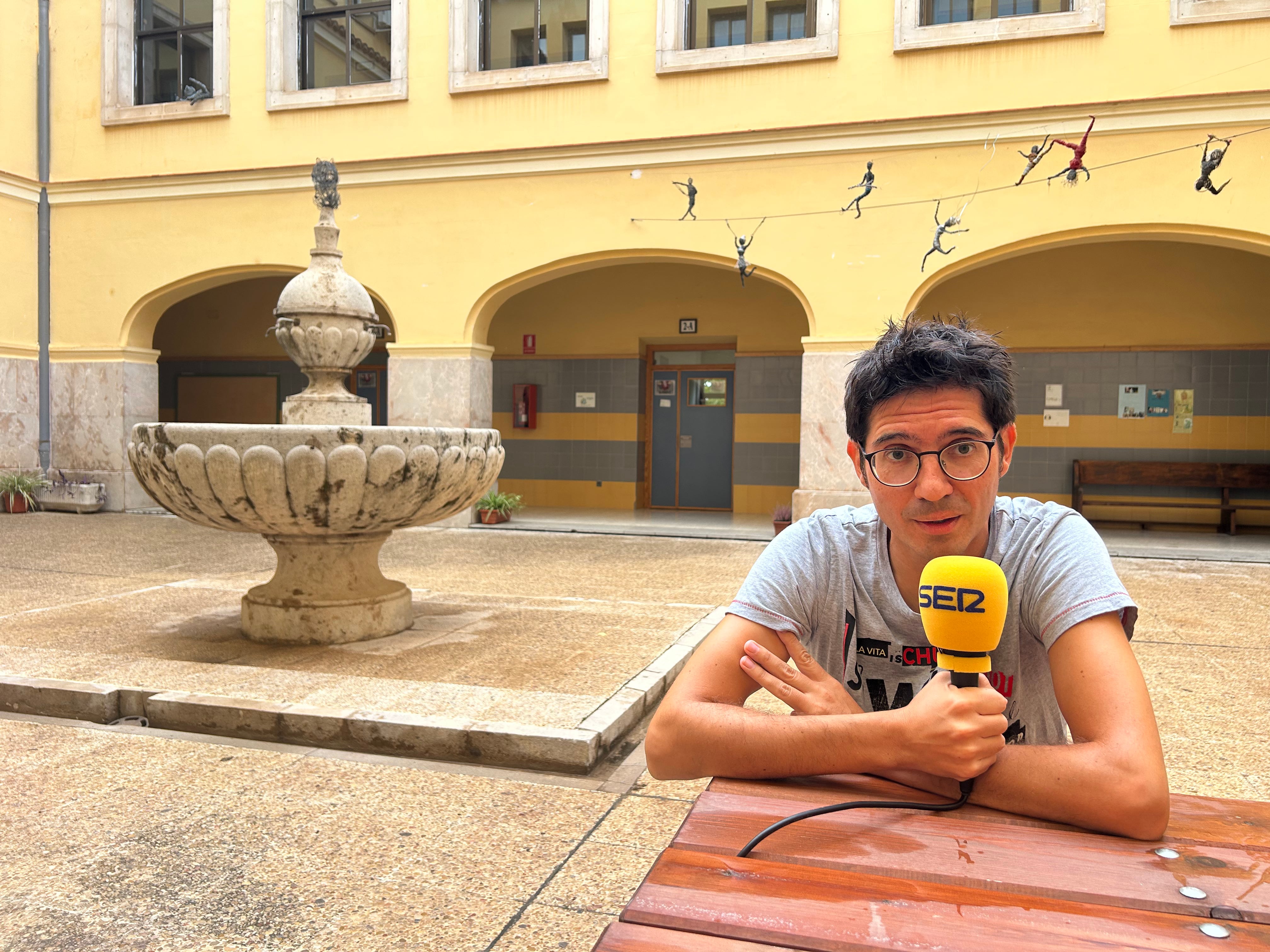 Paco Cerdà en "El libro de tu vida". Fuente: Radio Xàtiva Cadena SER