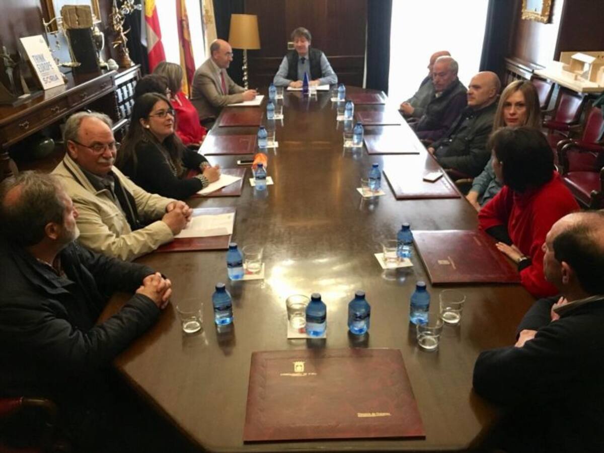 Carlos Martínez impulsa un grupo de presión con los ayuntamientos de Soria, Aragón y Navarra