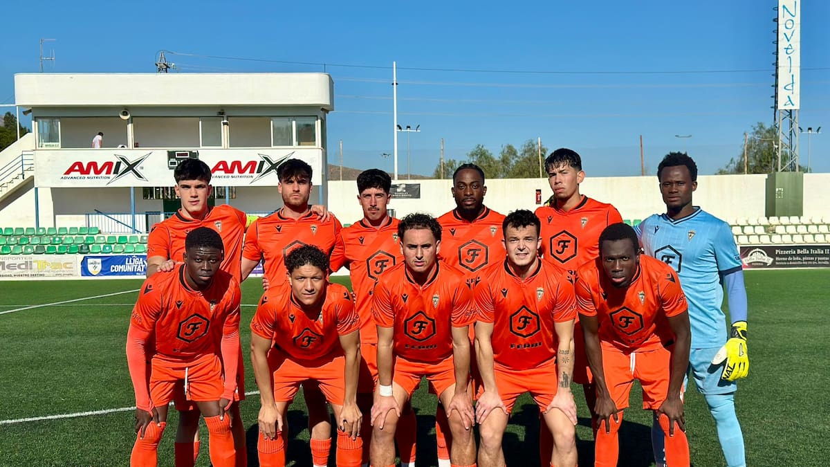 Derrota del Villena CF en Novelda 3-1