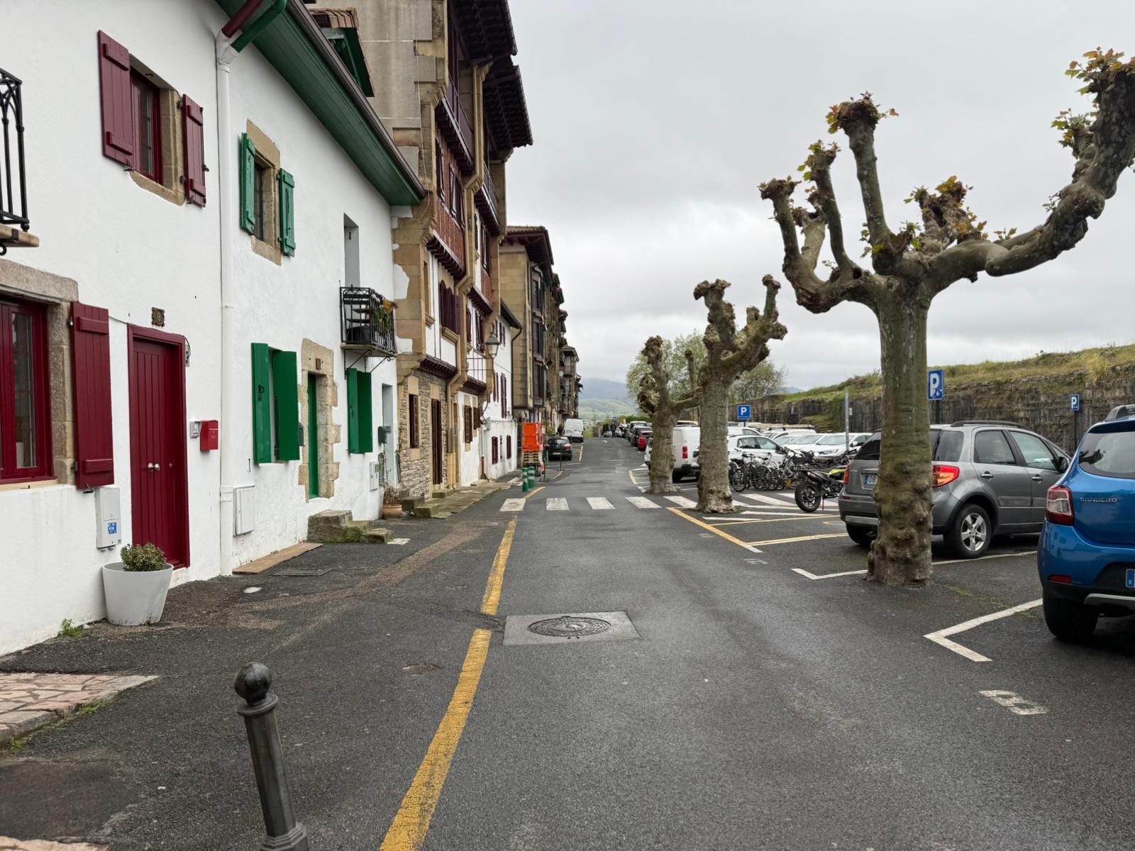 Aparcamientos en Uria Harresia Kalea en Hondarribia