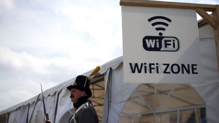 La campaña para aumentar la seguridad digital en Bilbao: una WiFi pública protegida