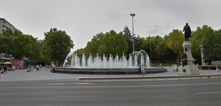 El Ayuntamiento vallará y vaciará la fuente situada en la plaza de Zorrilla