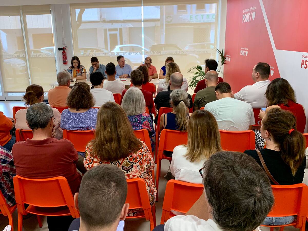 El PSOE se compromete a "hacer frente al gobierno de retroceso, que ha empezado muy mal en Baleares"