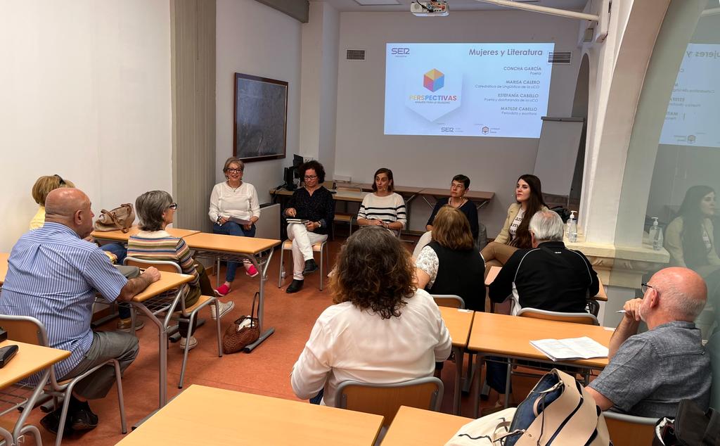 Un momento del programa 'Perspectivas' en la facultad de Filosofía y Letras.