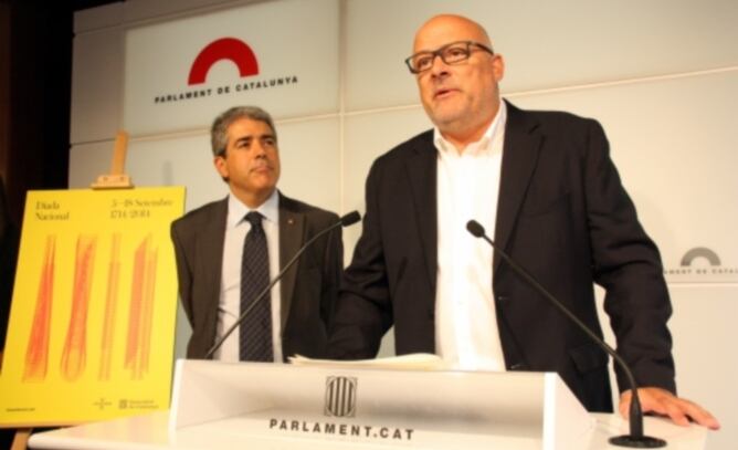 El portaveu del Govern, Francesc Homs, i el vicepresident segon del Parlament, Lluís M. Corominas avui