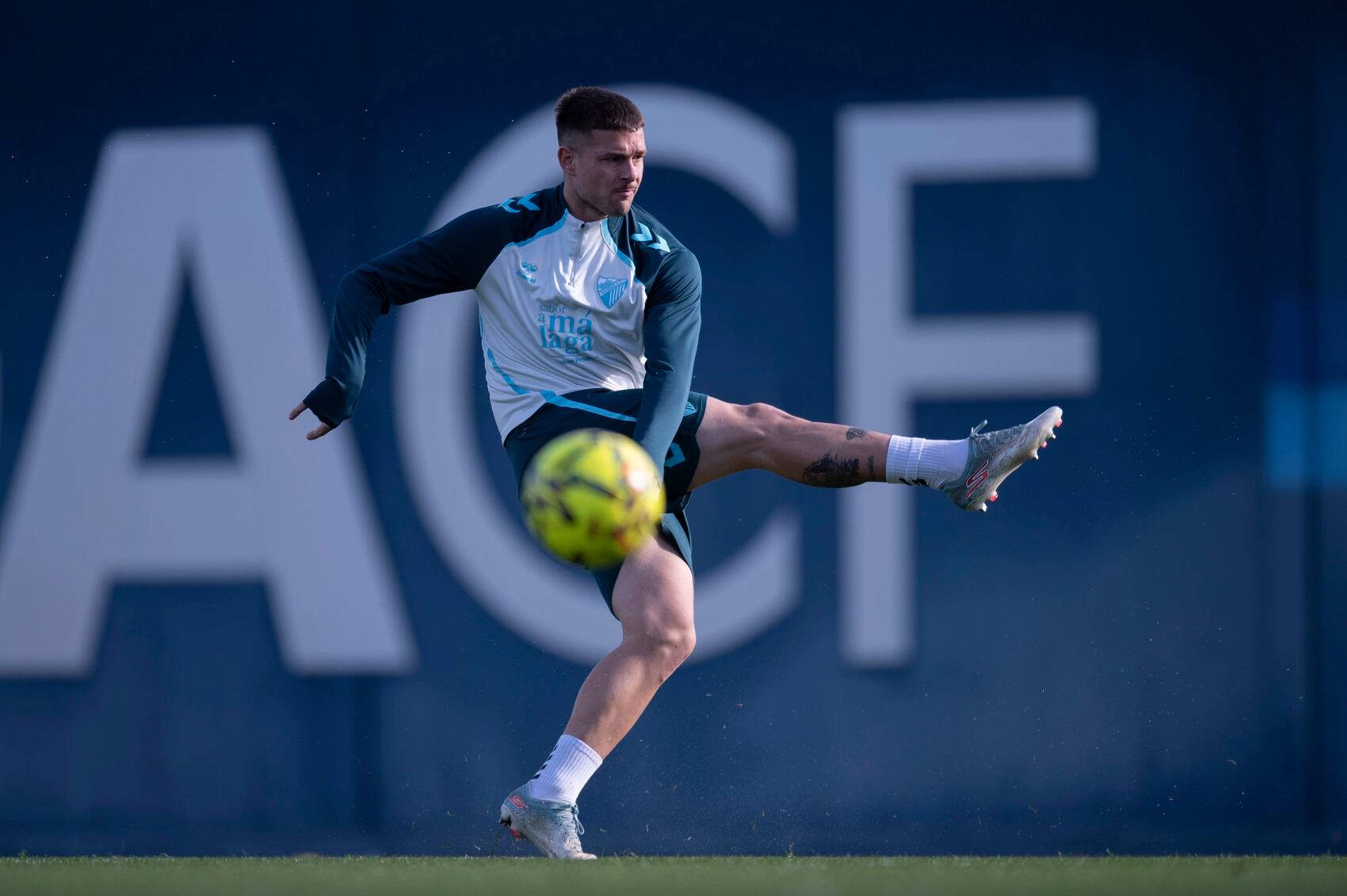 El Málaga empezó a trabajar con vistas al encuentro de este domingo contra la Cultural Leonesa