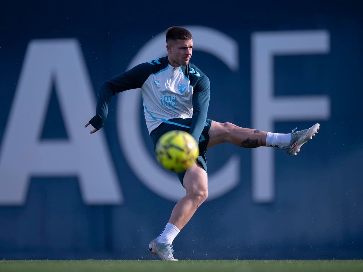 El Málaga inició la preparación del encuentro ante la Cultural Leonesa