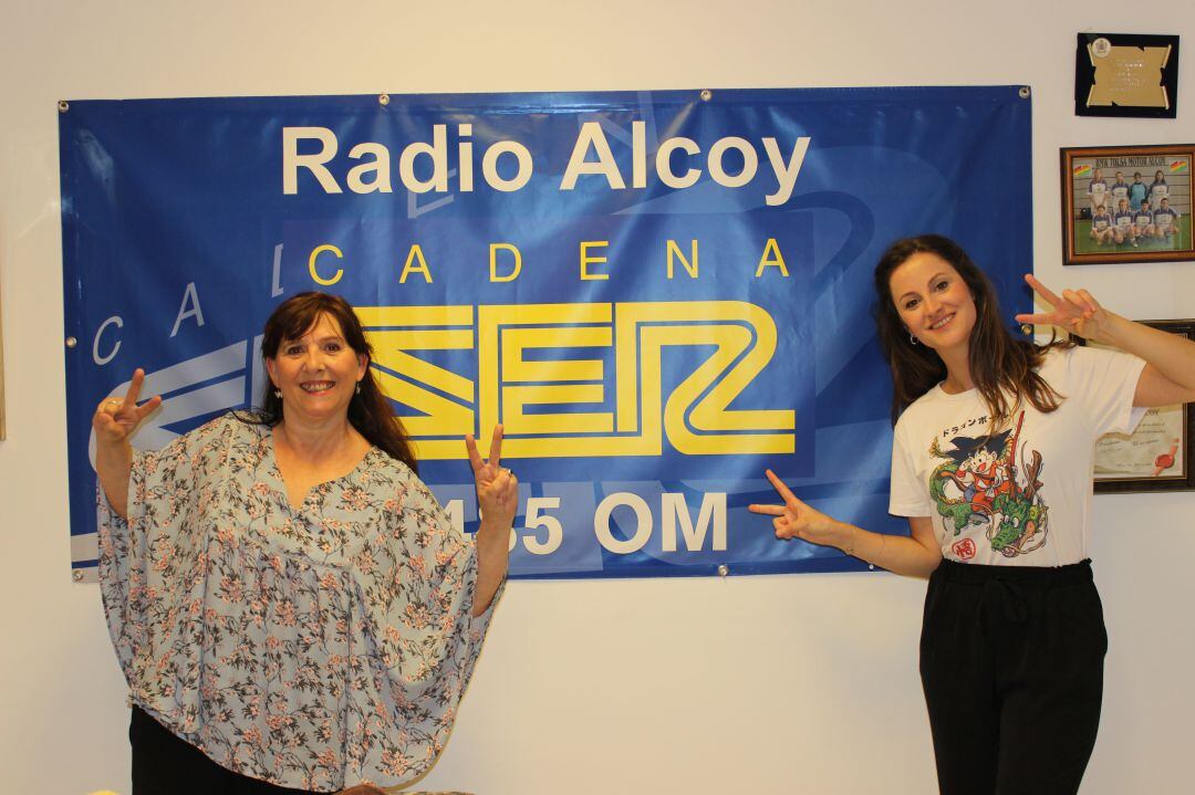 Rosa Fraj i Ana Sandoval, professores de l'Escola Municipal de Teatre, després de l'entrevista en Tragaluz.