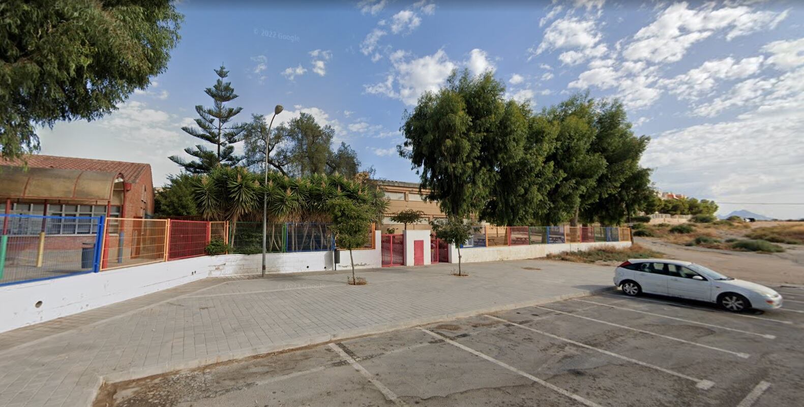Entrada del CEIP Benacantil de Alicante