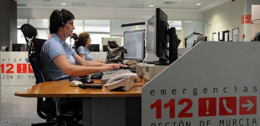 Centro de control de llamadas del teléfono único de emergencias 1-1-2