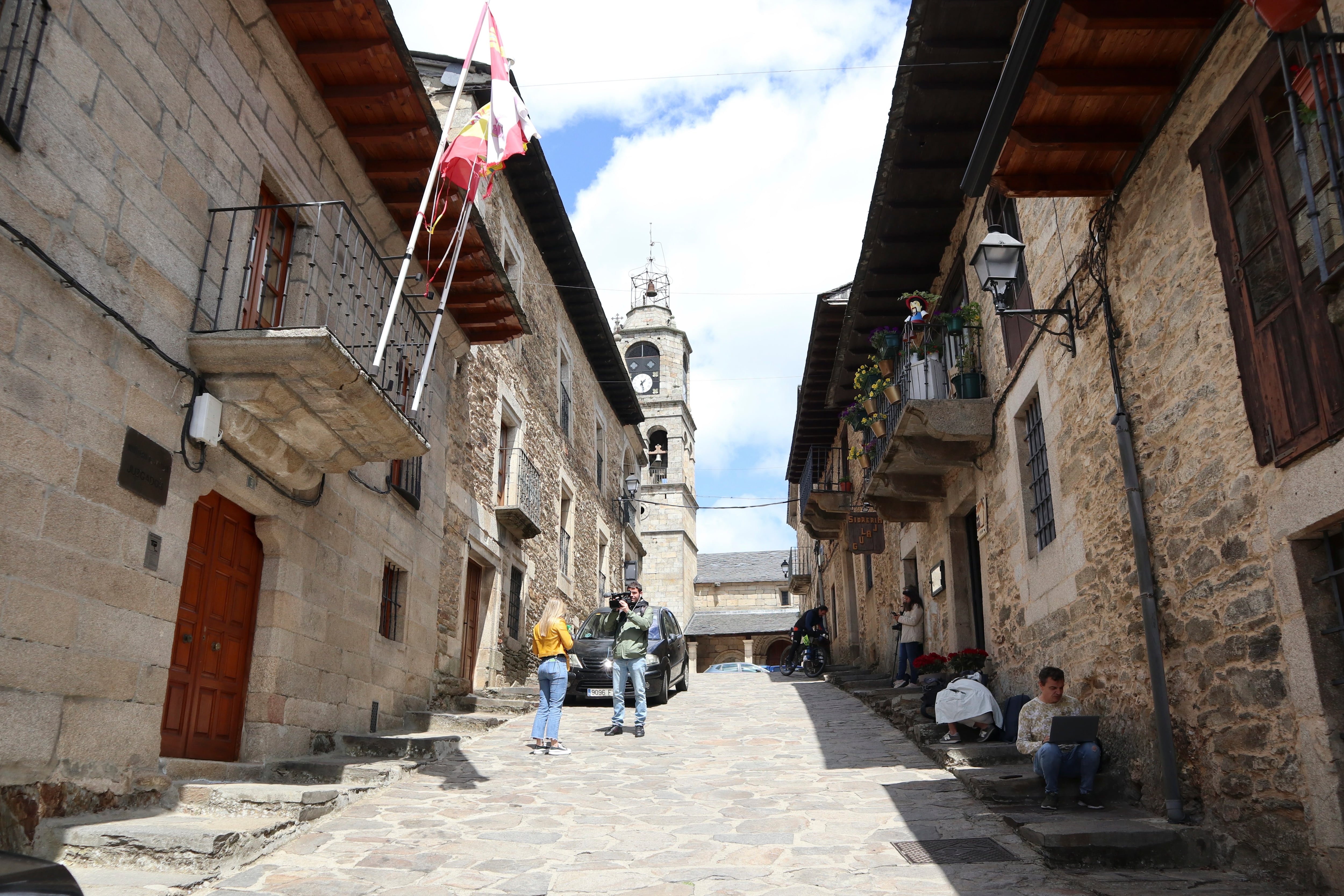 GRAF6217. PUEBLA DE SANABRIA (ZAMORA), 09/05/2023.- Fachada del Juzgado de Primera Instancia e Instrucción de Puebla de Sanabria (Zamora) donde se ha suspendido finalmente el juicio rapido contra el presidente de la Diputacion de Orense, Manuel Baltar, por un supuesto delito contra la seguridad vial, por incomparecencia de su abogado.EFE/Mariam A. Montesinos
