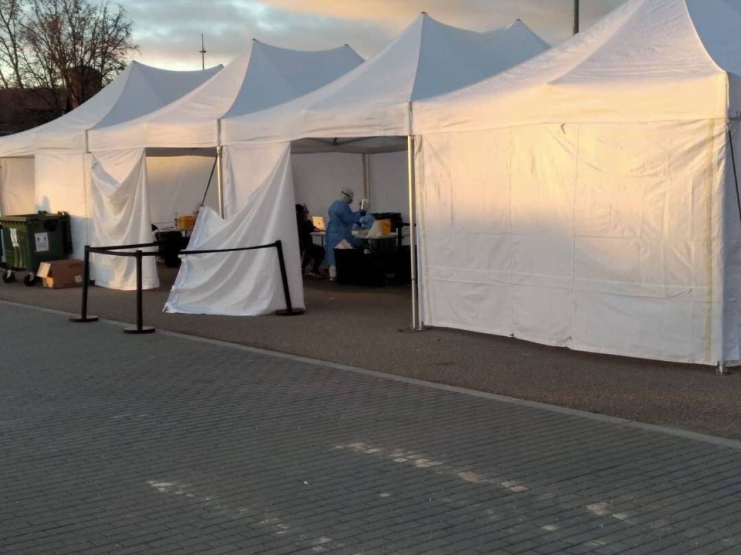 El punto de detección precoz del covid seguirá funcionando hasta el viernes en las inmediaciones de la estación de autobuses