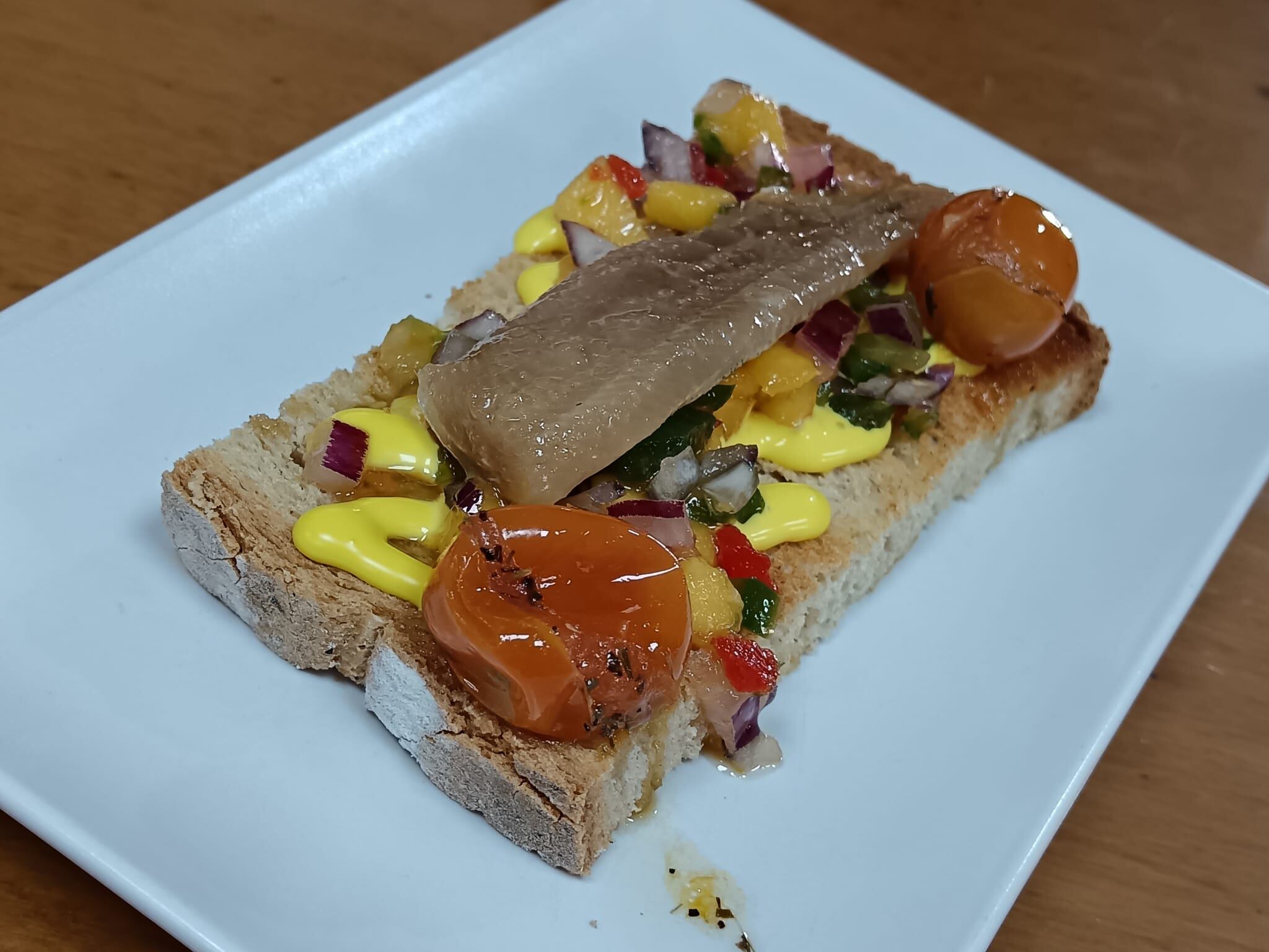 Tosta de sardina anchoada