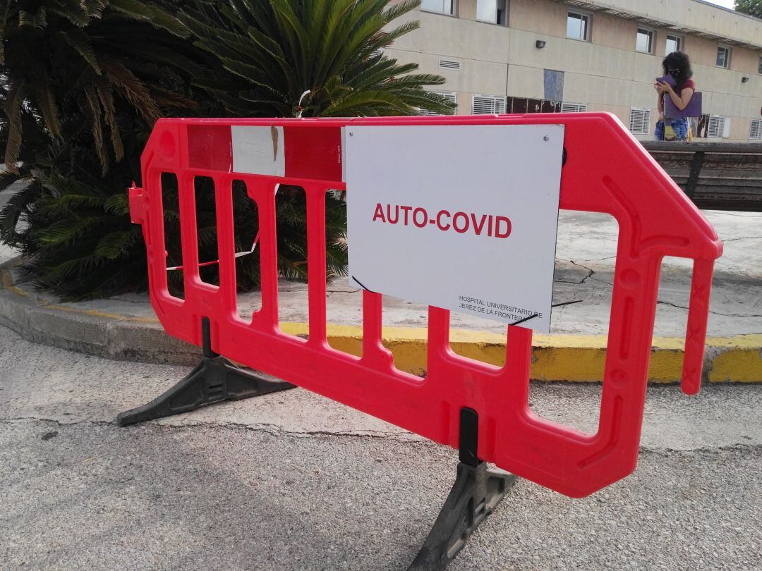 Punto de Autocovid en el Hospital de Jerez