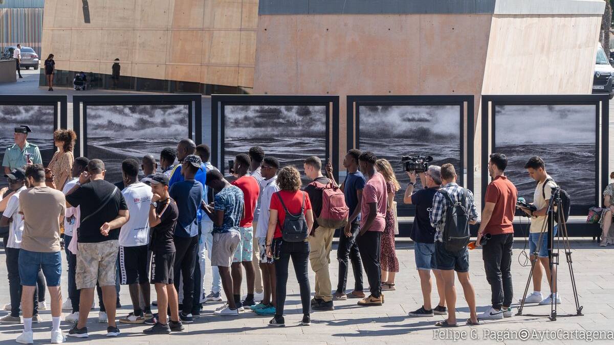 El ARQVA acoge la exposición ‘Desde el agua. Existe un mar que no es poético’, de Eva de Miquel