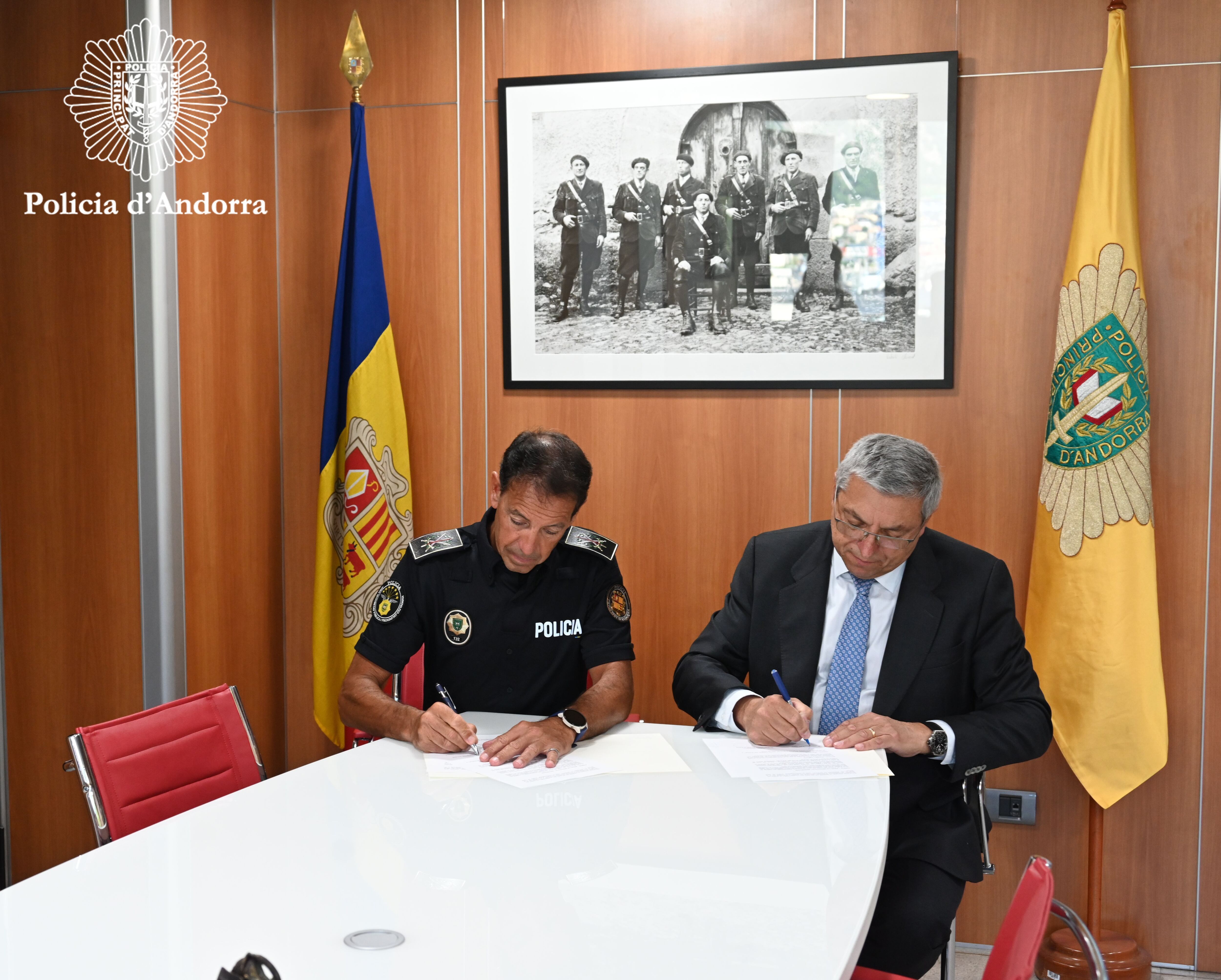 El director general de la Policia, Bruno Lasne, i el director general del Consell Regulador del Joc, Xavier Bardina