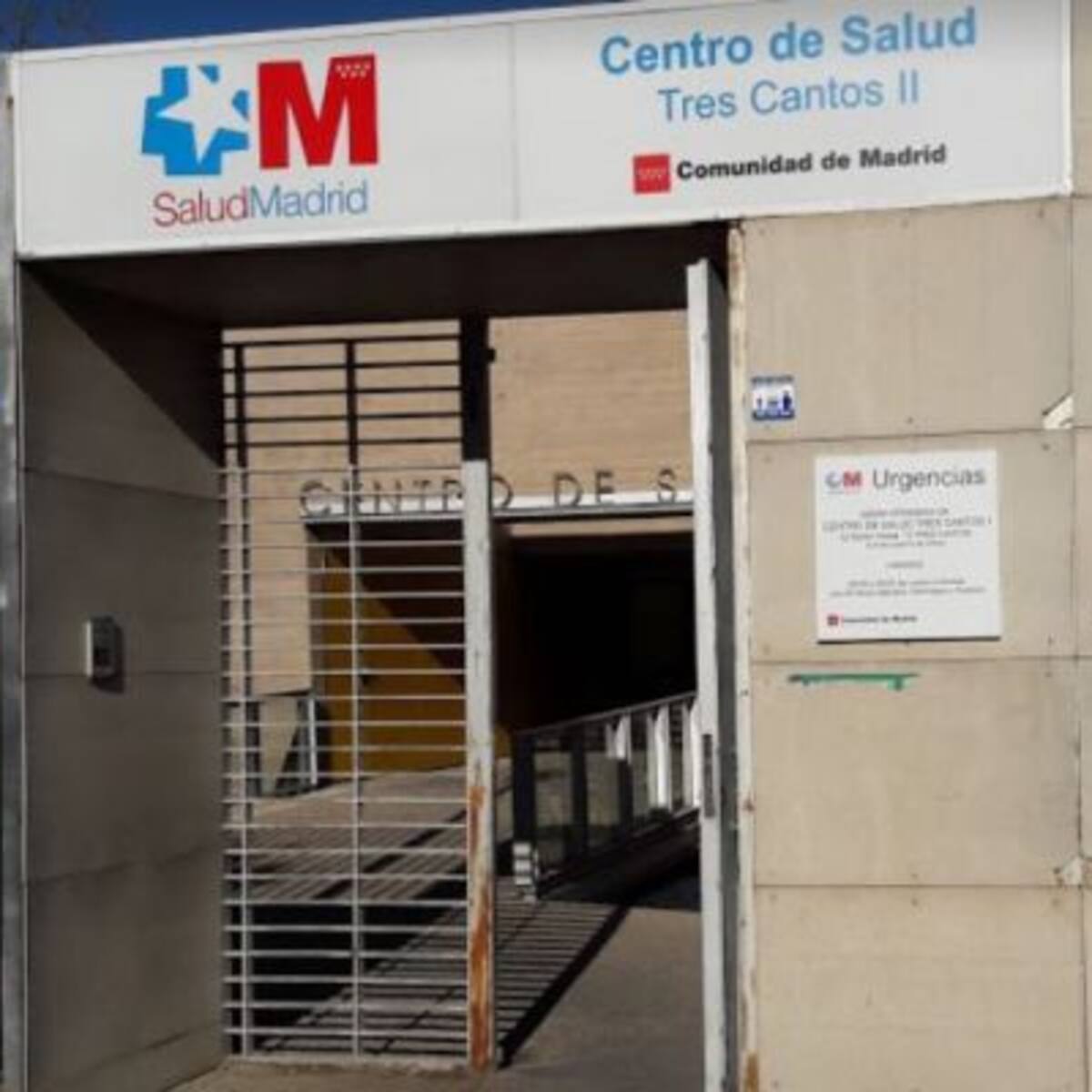 Manifestación para exigir la reapertura del Servicio de Urgencias de Atención Primaria de Tres Cantos