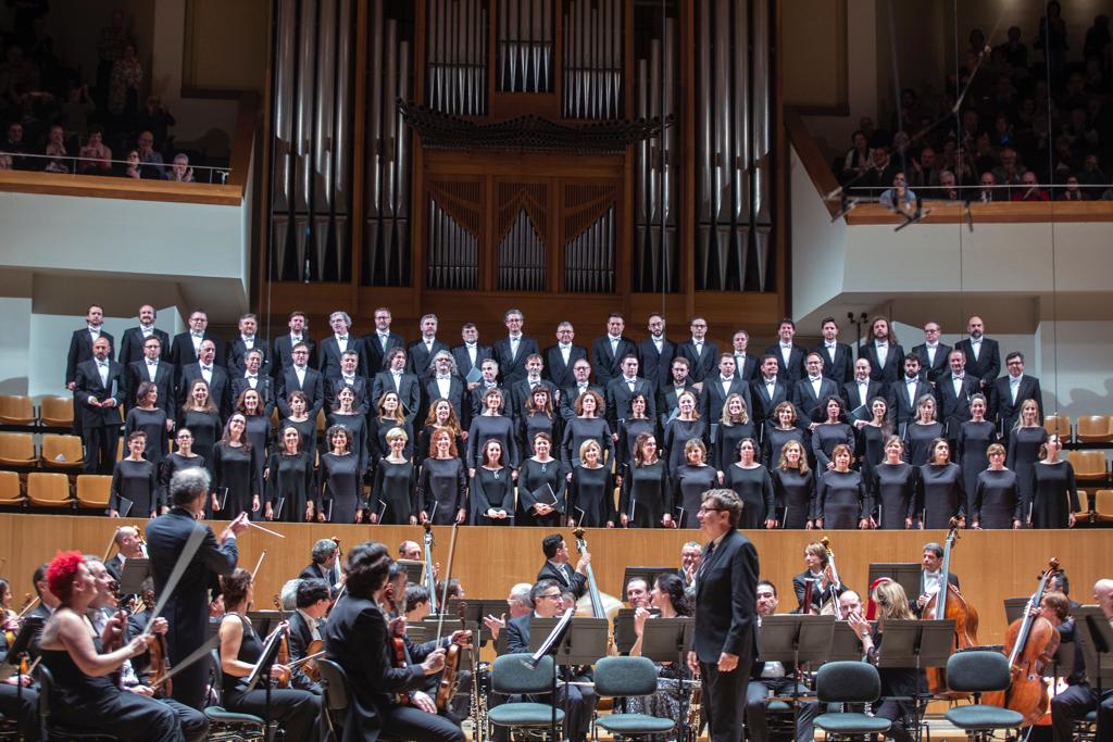 Amics de l’Òpera premia al Cor de la Generalitat por sutrayectoria