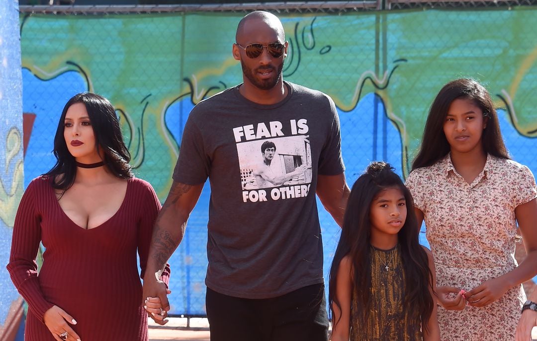 Kobe Bryant, su mujer Vanessa y sus hijas Gianna y Natalia 