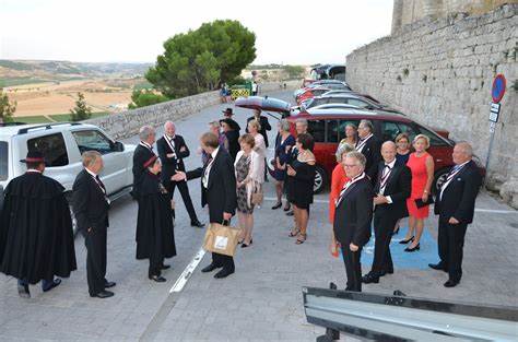 Una de las anteriores ediciones del Gran Capítulo de la Cofradía del Vino Ribera del Duero en el Castillo de Peñafiel