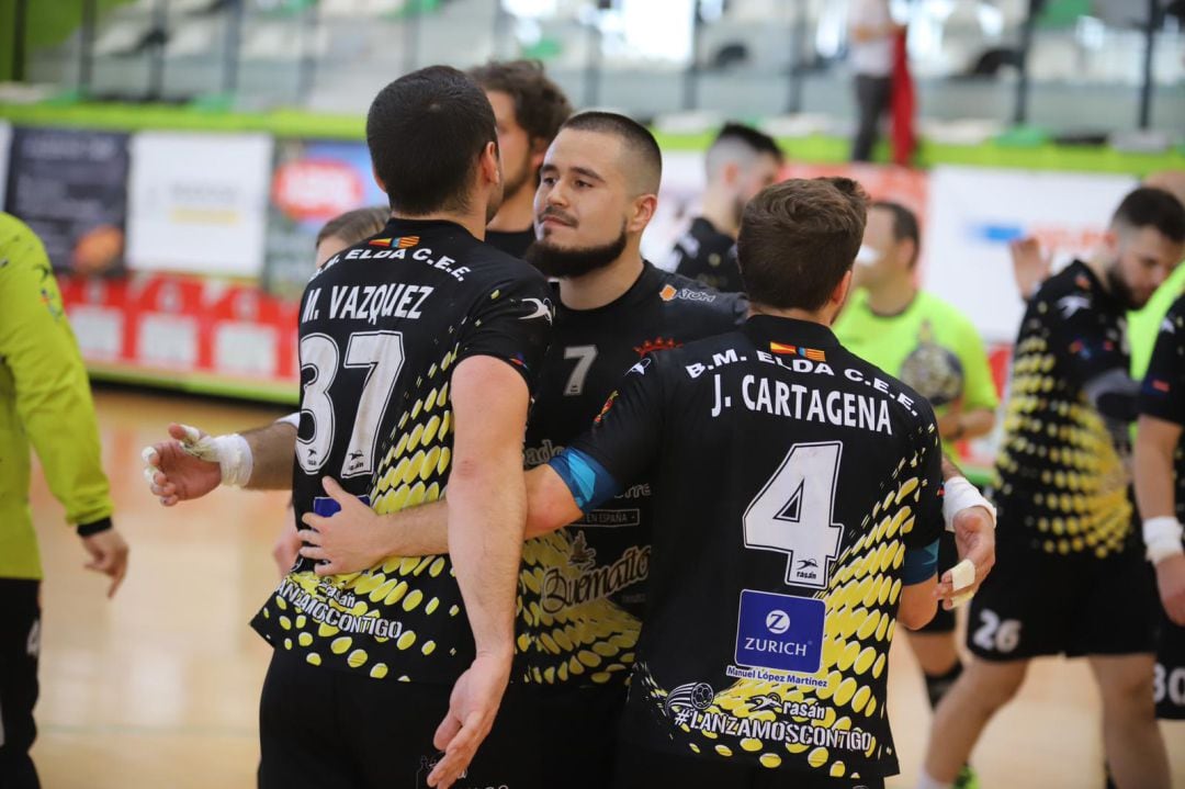 El Bm. Elda - C.E.E. buscará una victoria que le permita seguir soñando con el ascenso