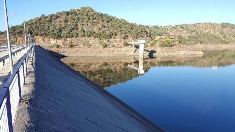 Imagen de un embalse de la comarca