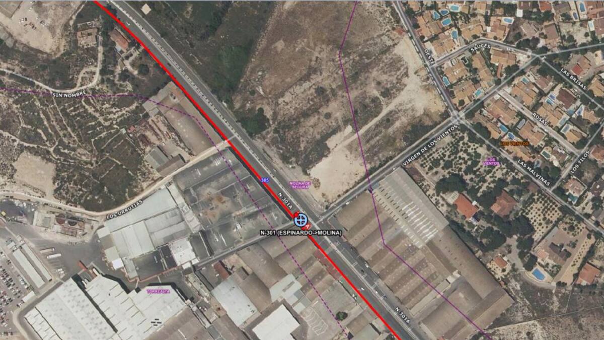 Dos jóvenes heridos en un accidente de tráfico registrado en Molina de Segura