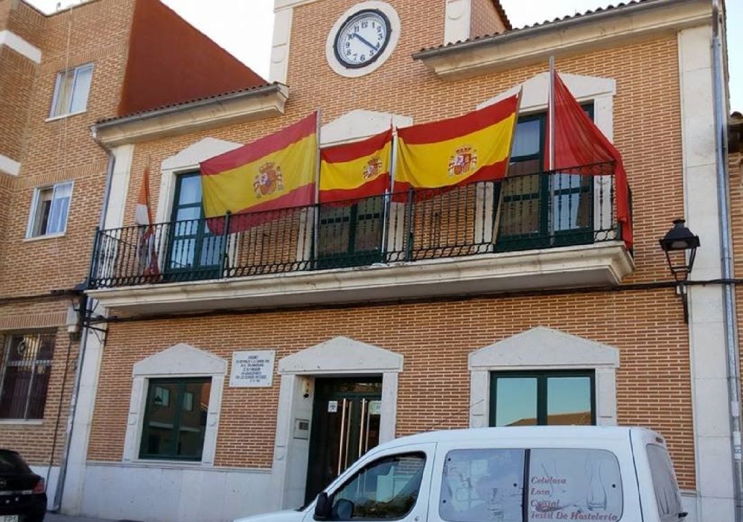 Ataquines está despidiendo el brote familiar de Covid de los últimos días 