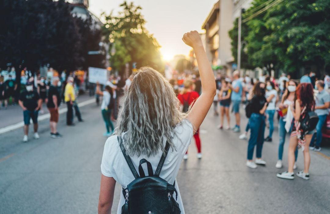 Mal que le pese a muchos, este lunes 8 de marzo se celebra el Día Internacional de la Mujer como claro símbolo de la lucha que han realizado y siguen realizando las mujeres para alcanzar la igualdad de género