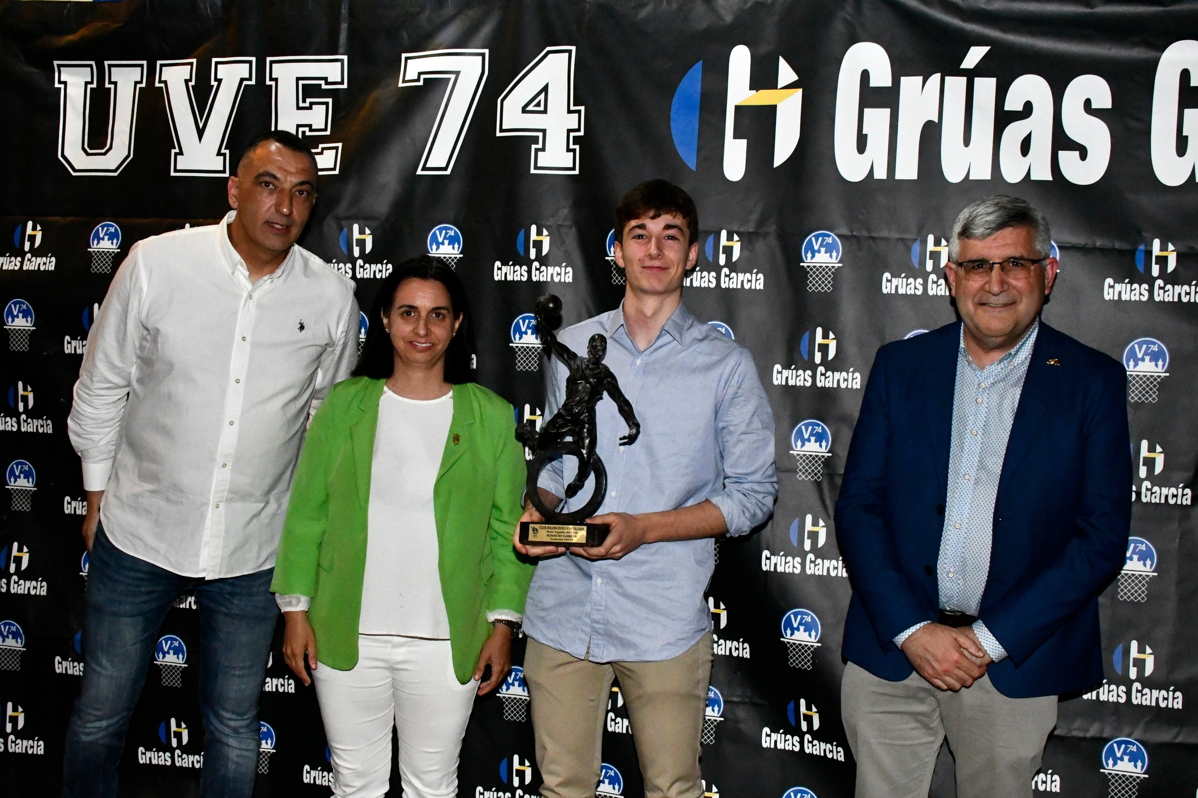 Vilches, autoridades e Ignacio García