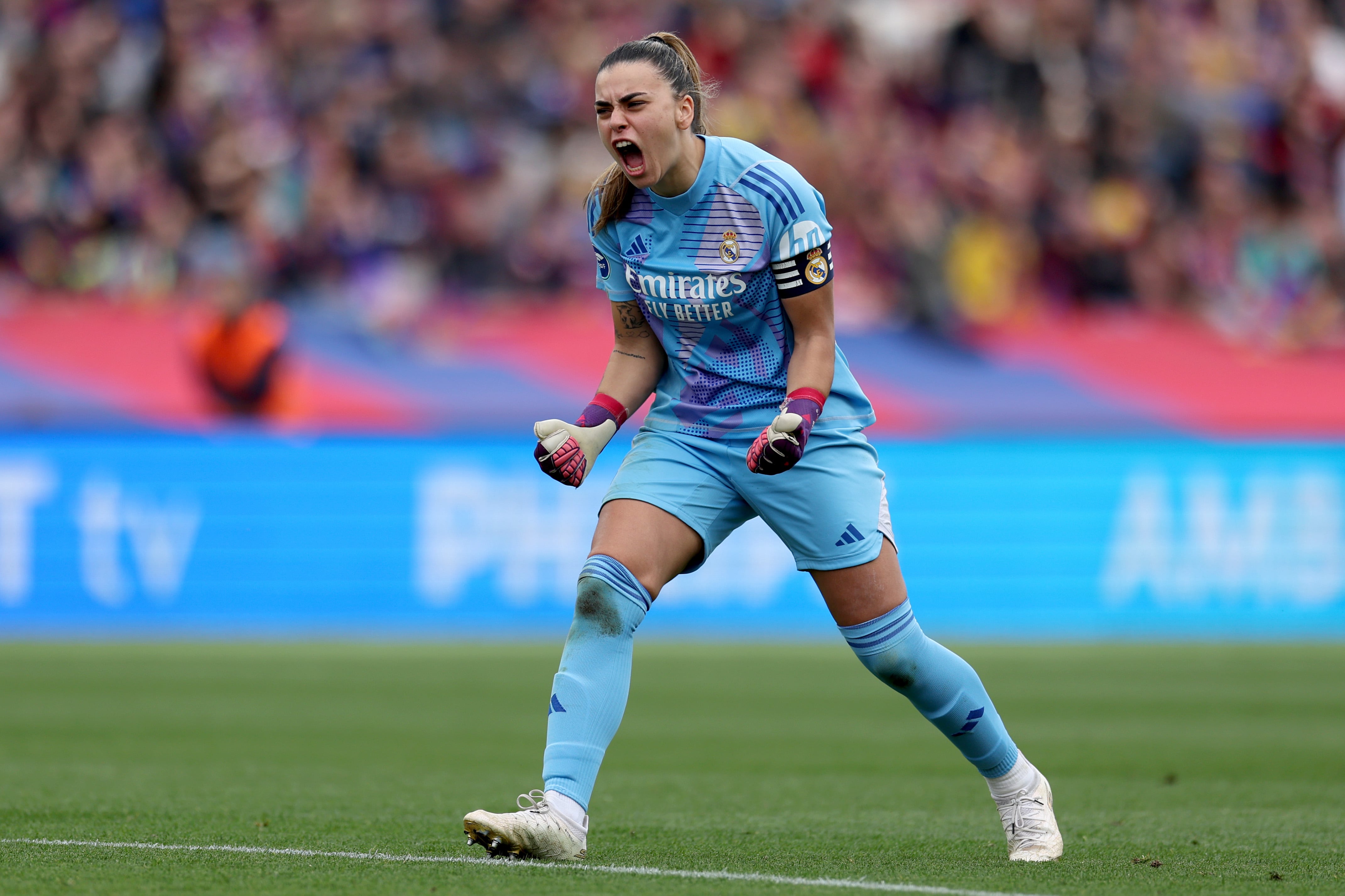 Misa Rodríguez celebra uno de los goles del Real Madrid femenino