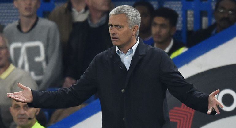 Mourinho, en su peor momento desde que es entrenador del Chelsea 