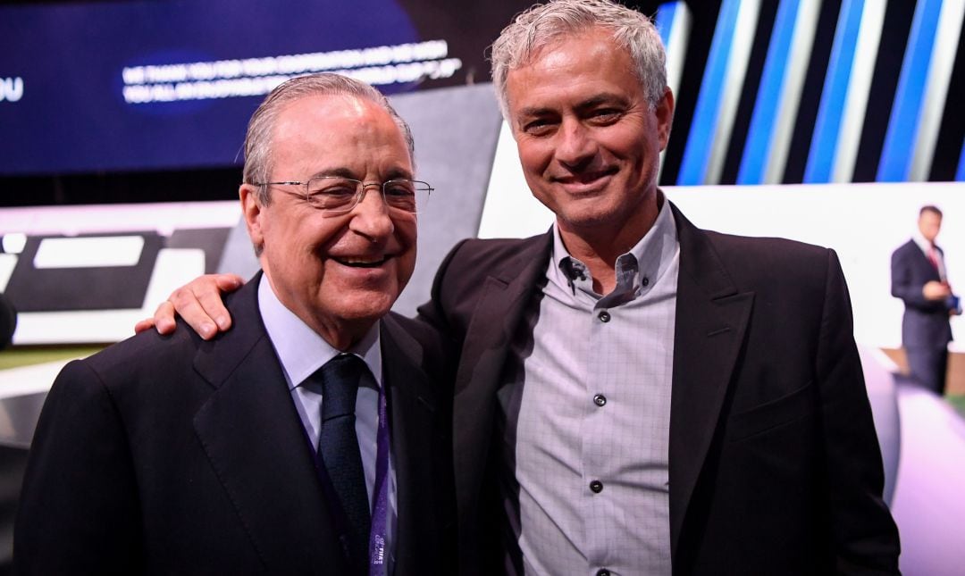 Florentino Pérez y Mourinho, en el Congreso de la FIFA.